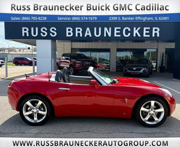 2007 Pontiac Solstice Base in Aggressive (Victory Red) — front three-quarter view